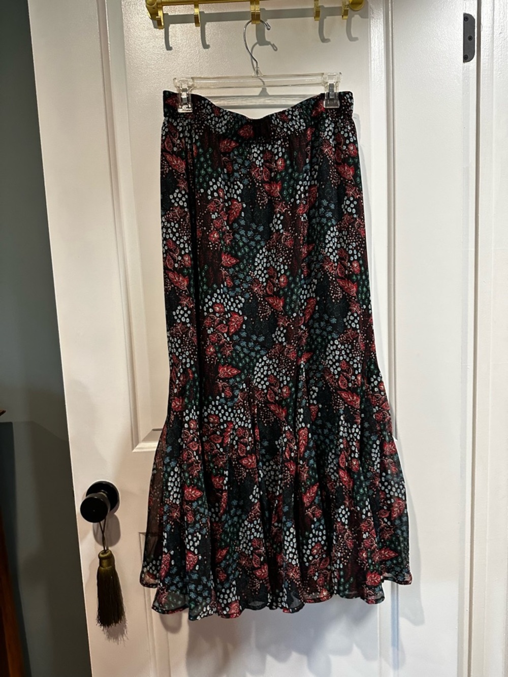 LOFT Floral Maxi Skirt - Medium - Picture 3 of 3